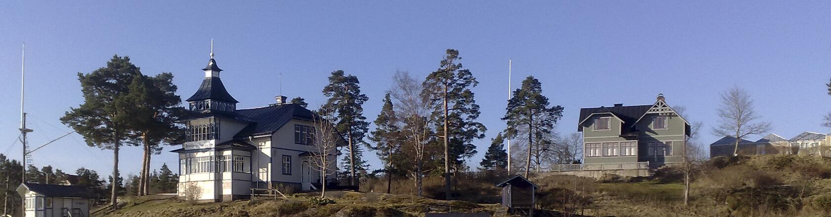Søg efter et område eller en by